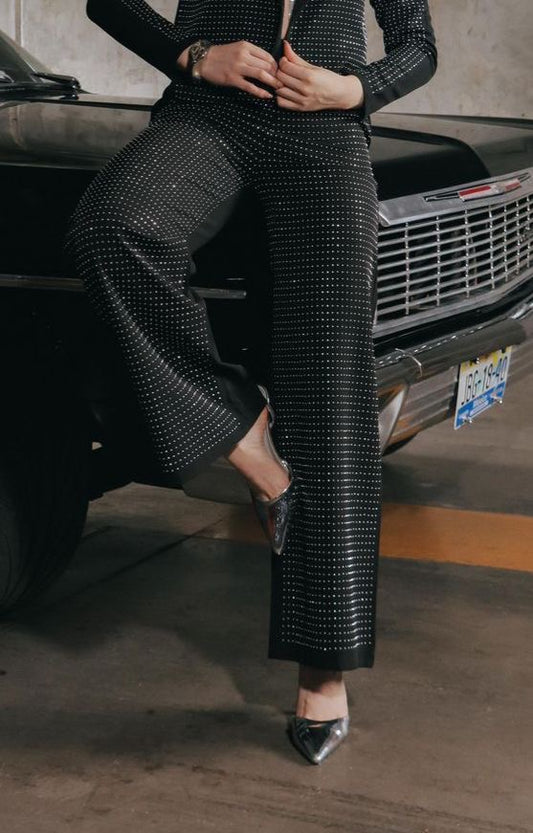 PANTALON DE VESTIR CON APLICACIÓN DE BRILLOS
